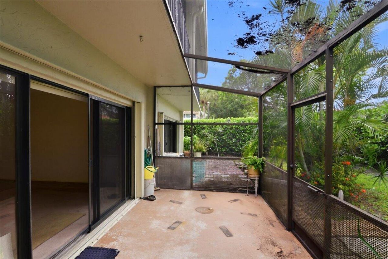 275 Jacaranda Drive, Plantation, FL 33324 Photo