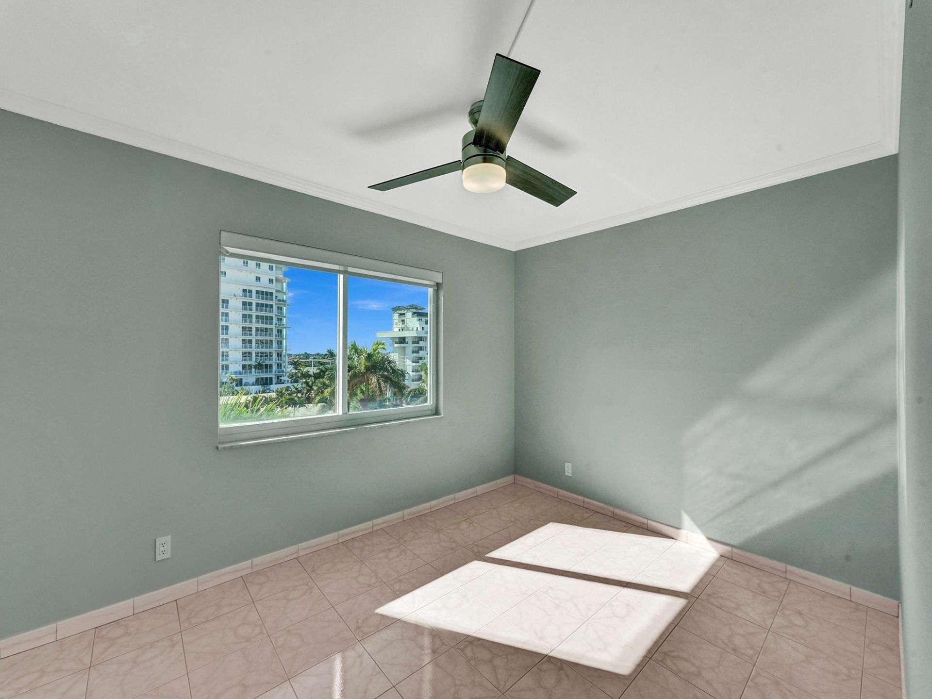 720 Bayshore Drive, Unit 504, Fort Lauderdale, FL 33304 Photo