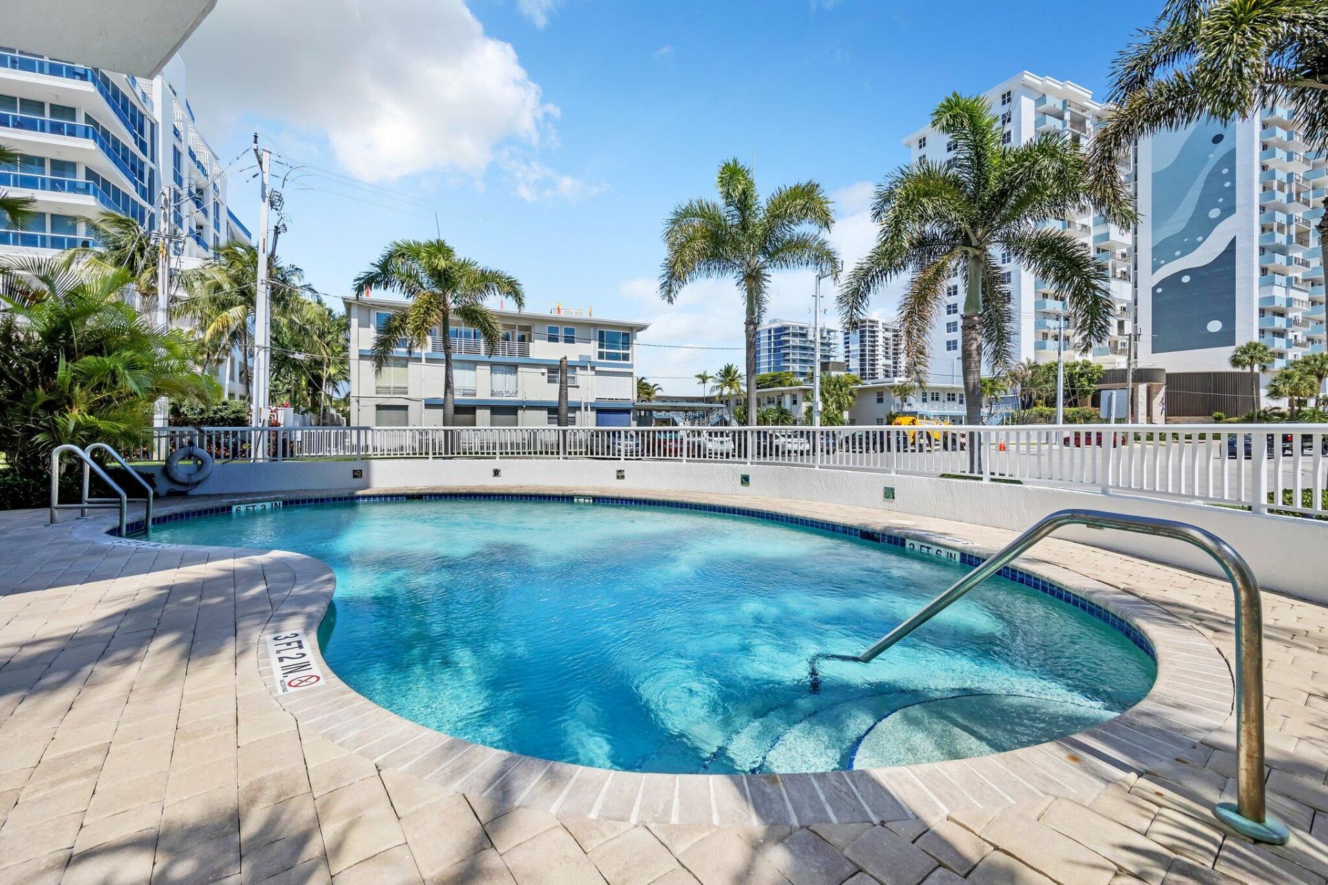 720 Bayshore Drive, Unit 504, Fort Lauderdale, FL 33304 Photo