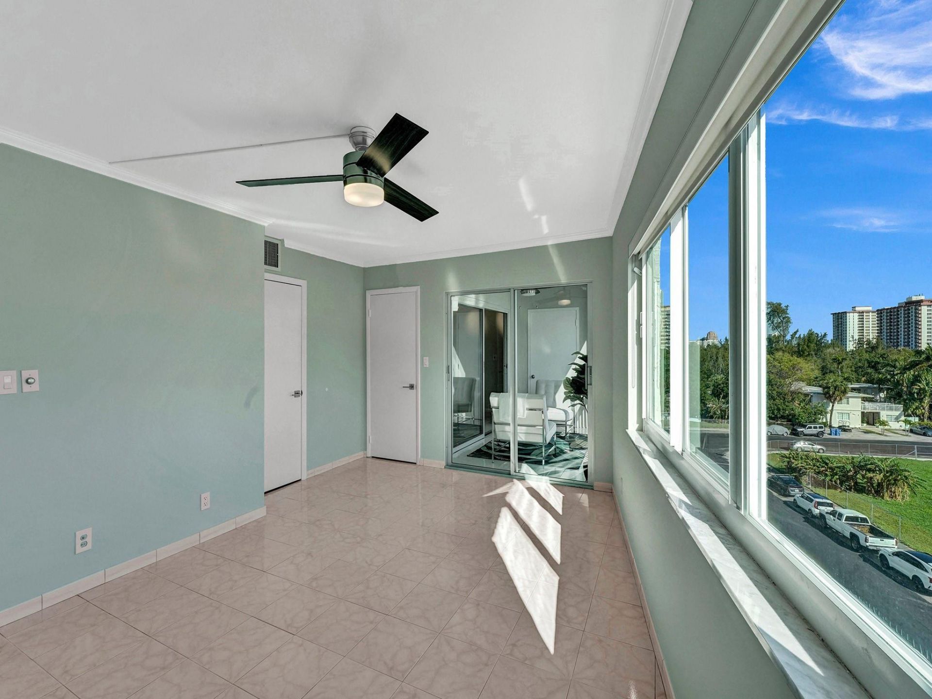 720 Bayshore Drive, Unit 504, Fort Lauderdale, FL 33304 Photo