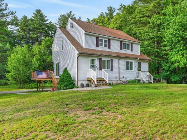 24a Fairway Road, Londonderry, NH 03053