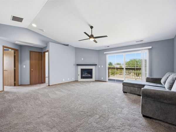 4525 1st Ave. SW , Unit 10, Cedar Rapids, IA 52404