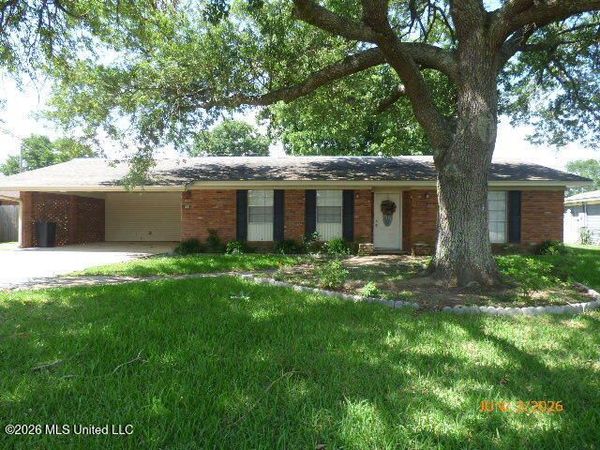 166 Lee Avenue, Vidalia, LA 71373