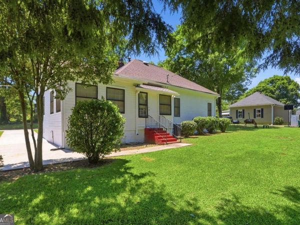 10 Woodlawn Avenue, Hampton, GA 30228