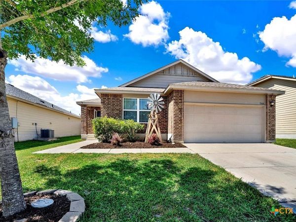 1544 Gateshead Drive , Seguin, TX 78155