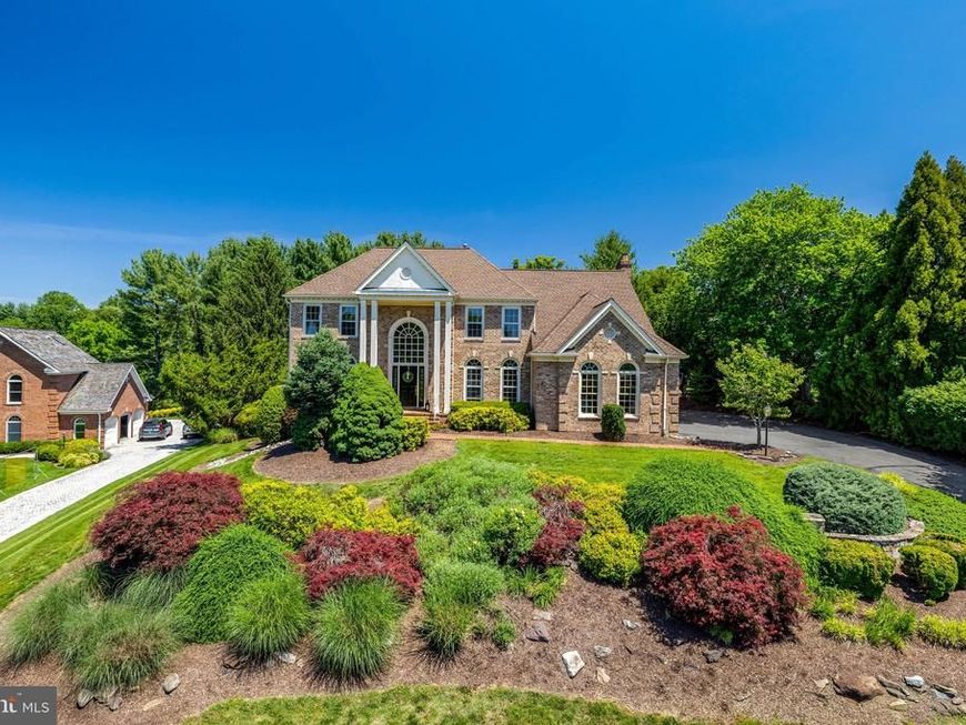 10114 Nedra Drive, Great Falls, VA 22066 Main Photo