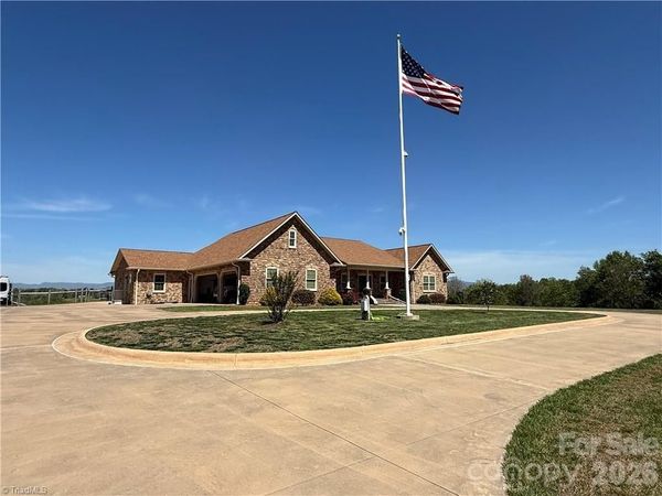 2831 Bethany Ford Road , Roaring River, NC 28669