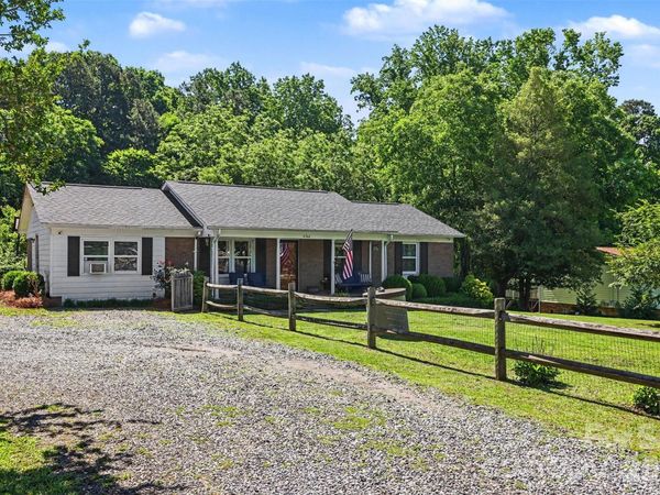 4744 Hickory Grove Road, Mount Holly, NC 28120