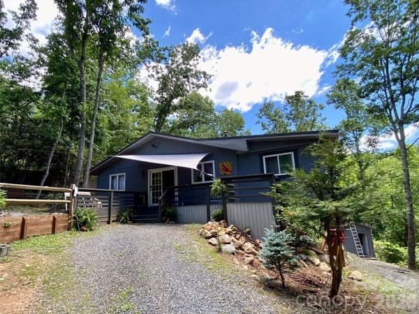 384 Bear Cub Drive, Spruce Pine, NC 28777