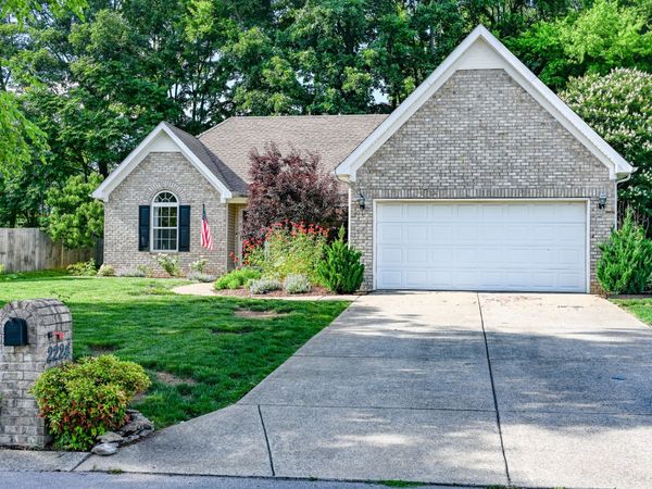 2224 Dewey Dr , Spring Hill, TN 37174