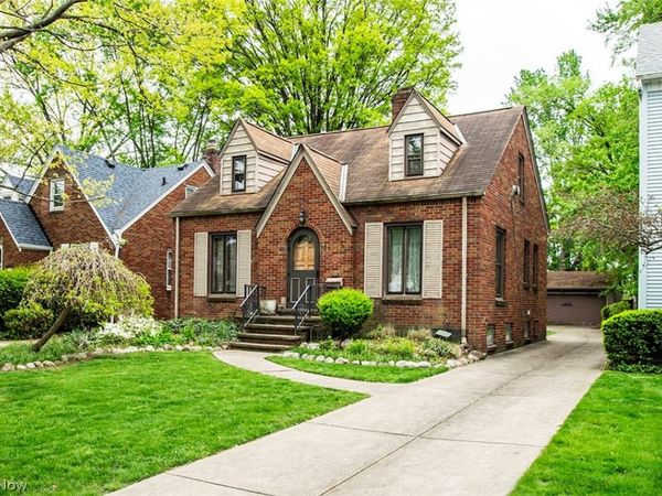 16305 Elsienna Avenue , Cleveland, OH 44135