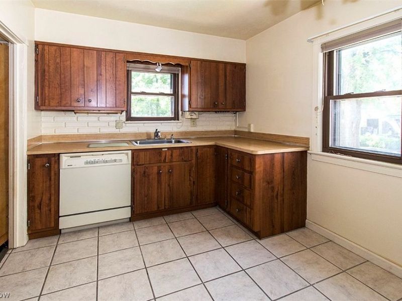 16305 Elsienna Avenue , Cleveland, OH 44135 Photo 14