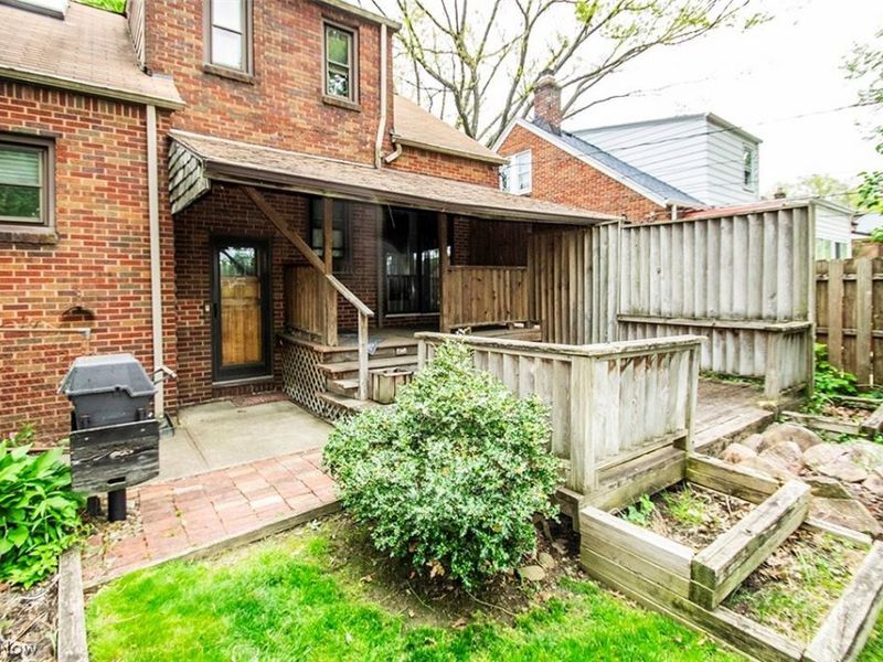 16305 Elsienna Avenue , Cleveland, OH 44135 Photo 5