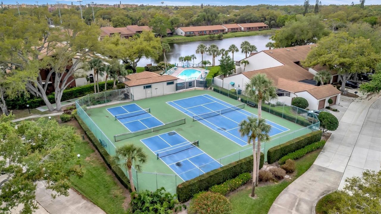 2925 Park Lake Drive , Unit 12, Bradenton, FL 34209 Photo