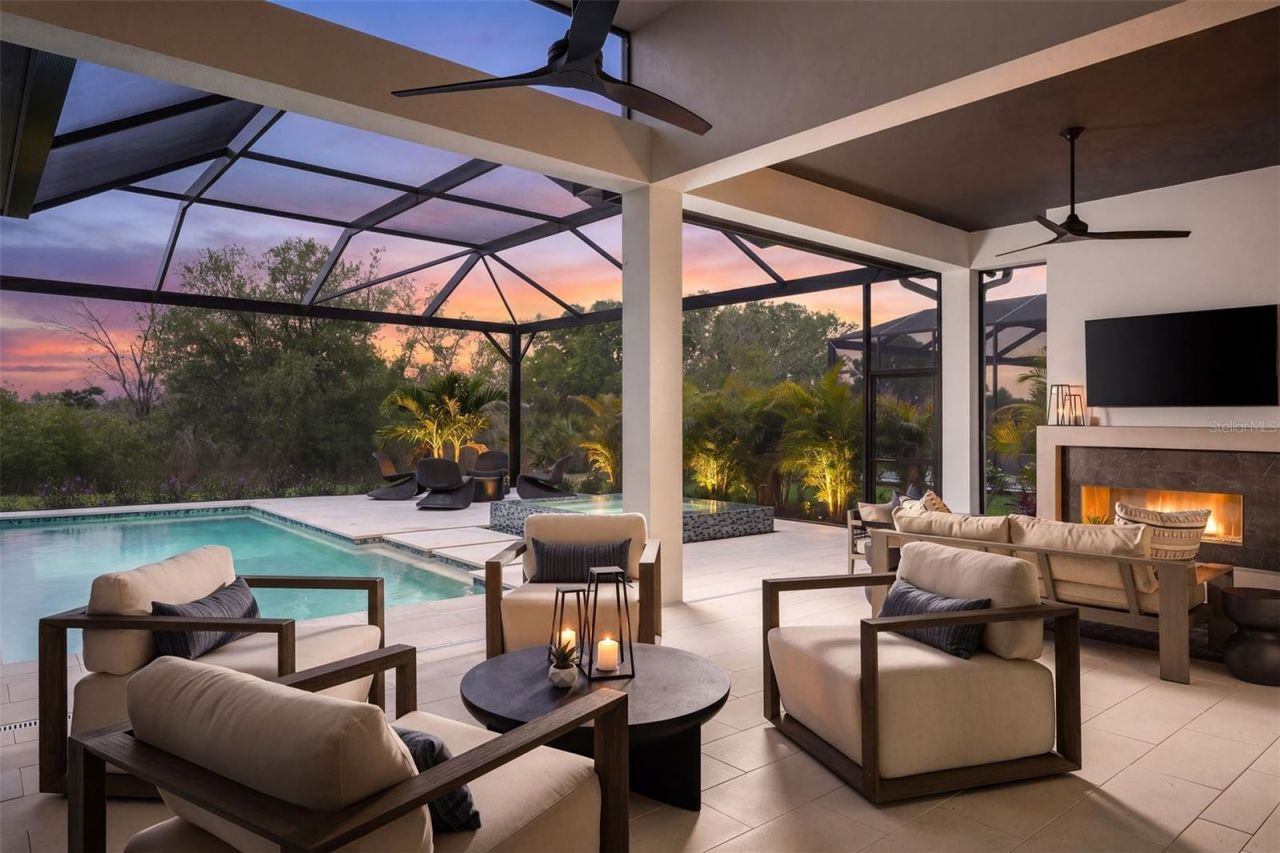 263 Crystal Waters Drive, Sarasota, FL 34240 Photo