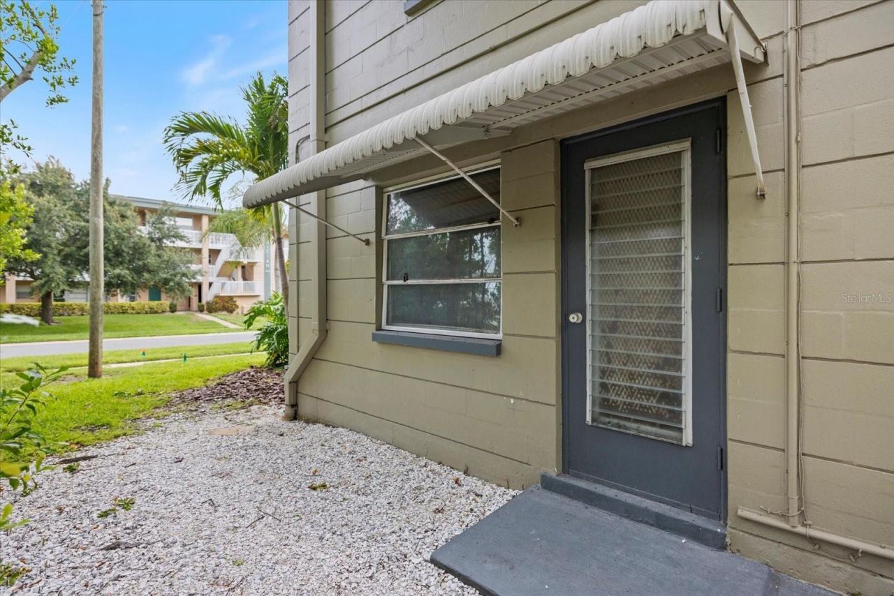 450 32nd Avenue N, Unit 106W, Saint Petersburg, FL 33704 Photo