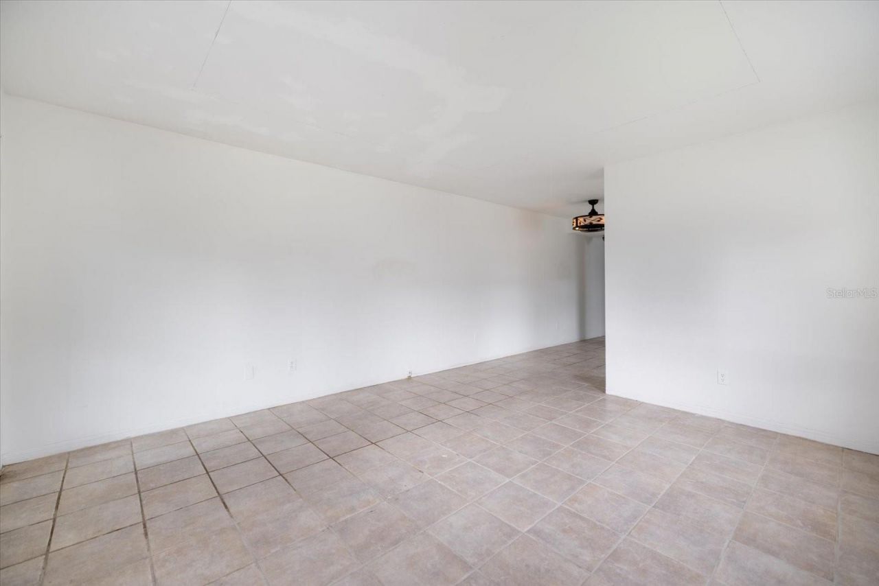 450 32nd Avenue N, Unit 106W, Saint Petersburg, FL 33704 Photo