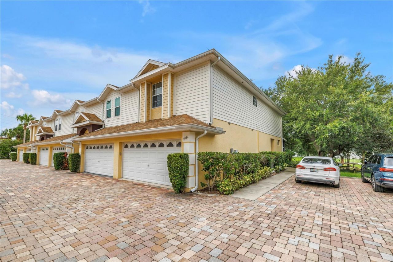 2982 Estancia Place , Clearwater, FL 33761 Main Photo