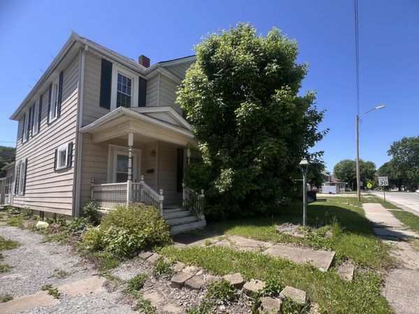 620 16th Avenue , East Moline, IL 61244
