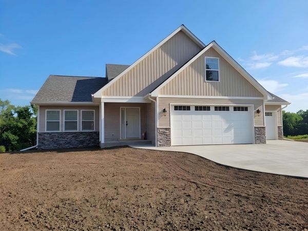237 Markus Glen Drive, Plainwell, MI 49080