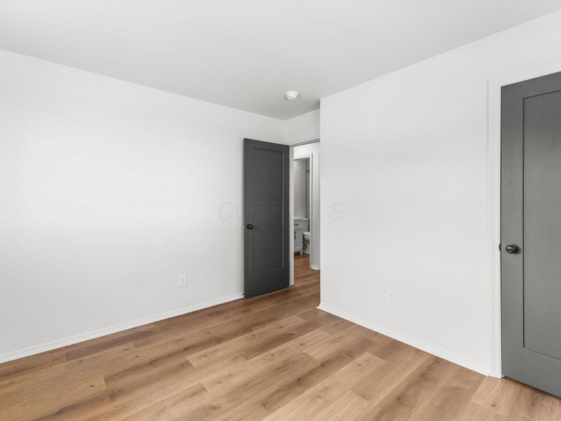 868 Liverpool Place , Westerville, OH 43081 Photo 15