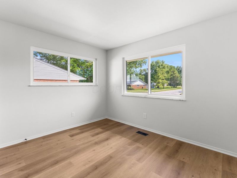 868 Liverpool Place , Westerville, OH 43081 Photo 16
