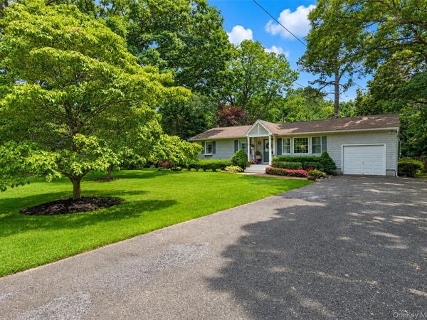 816 Blair Street, Bohemia, NY 11716