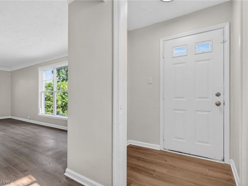 16218 Telfair Avenue, Cleveland, OH 44128 Photo 6