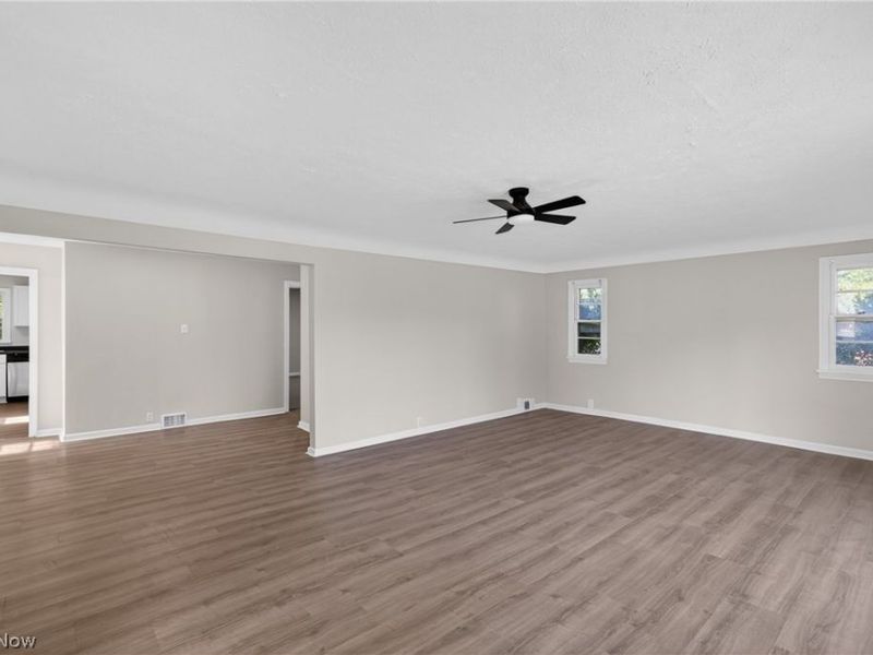 16218 Telfair Avenue, Cleveland, OH 44128 Photo 7