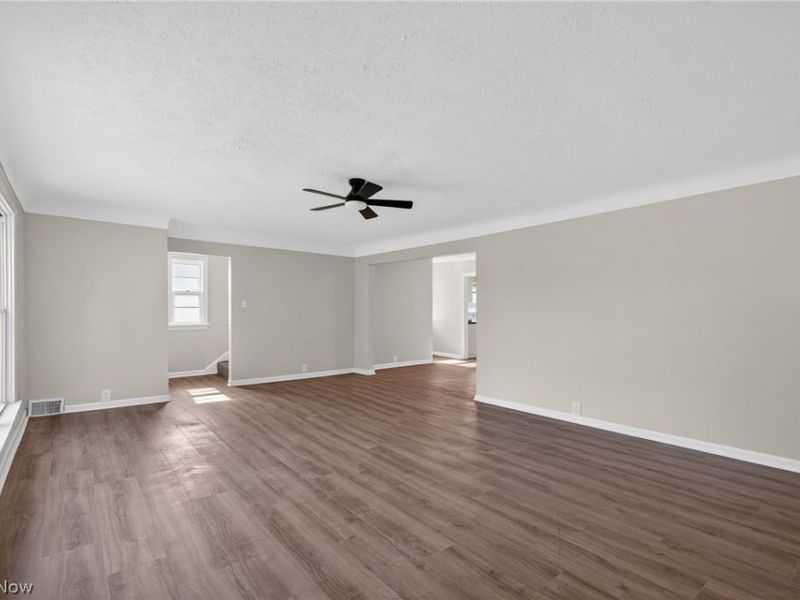 16218 Telfair Avenue, Cleveland, OH 44128 Photo 8