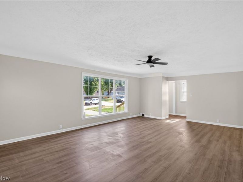 16218 Telfair Avenue, Cleveland, OH 44128 Photo 9