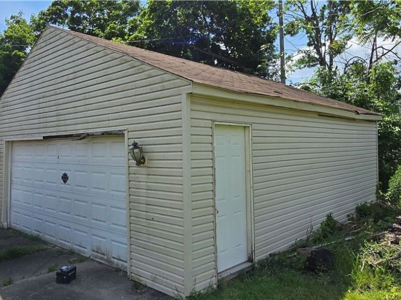 201 W 26th Street , Lorain, OH 44052 Photo 4