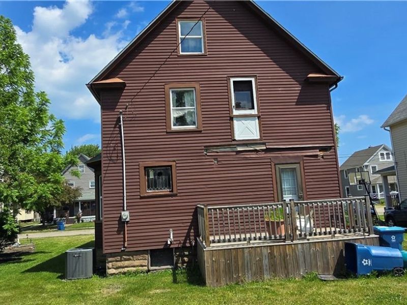 201 W 26th Street , Lorain, OH 44052 Photo 5