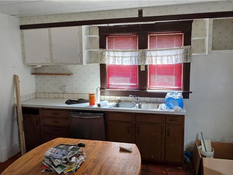 201 W 26th Street , Lorain, OH 44052 Photo 9