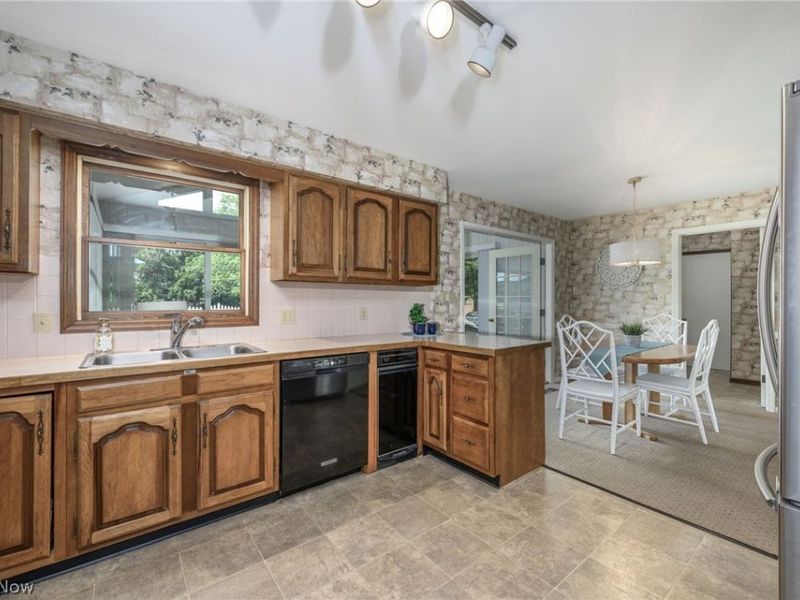 667 Clark Drive , Tallmadge, OH 44278 Photo 12