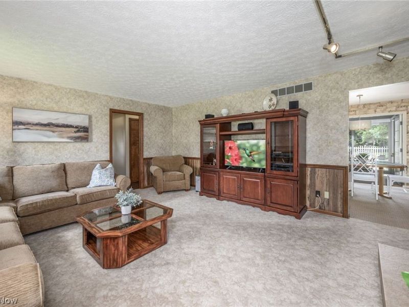 667 Clark Drive , Tallmadge, OH 44278 Photo 9