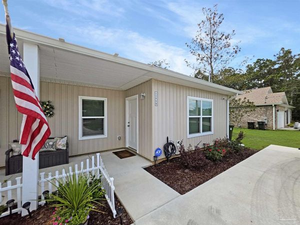2289 Dog Track Rd, Unit B, Pensacola, FL 32506