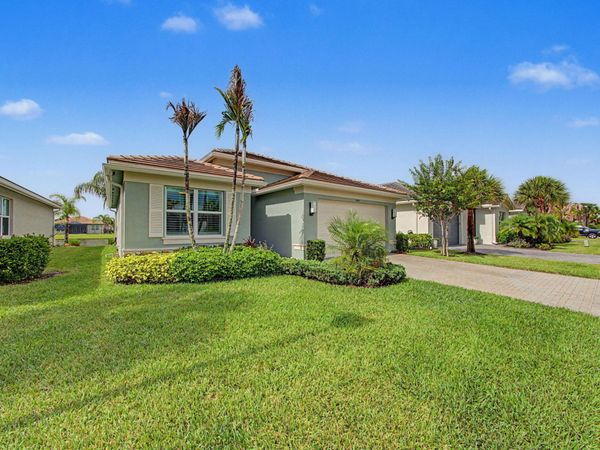 11403 SW Carlisle Crossing Avenue, Port St. Lucie, FL 34987