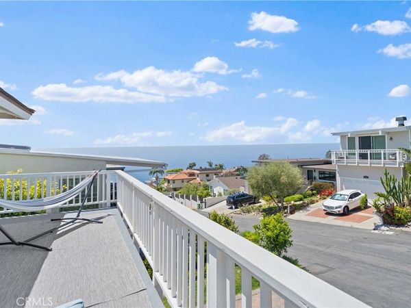 1044 Noria Street, Laguna Beach, CA 92651