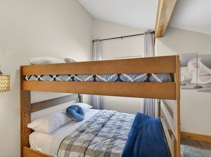 6970 & 6980 Toyon Road, Tahoe Vista, CA 96148 Photo