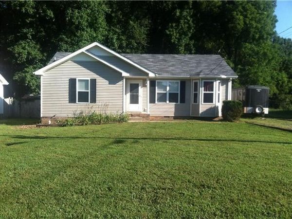 775 Spees Dr, Clarksville, TN 37042
