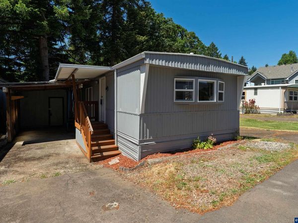 502 N 8th #17 St, Philomath, OR 97370