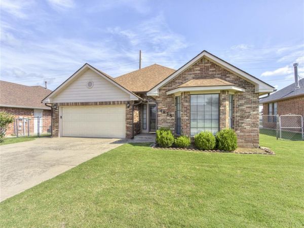 4825 Montclair Drive, Del City, OK 73115
