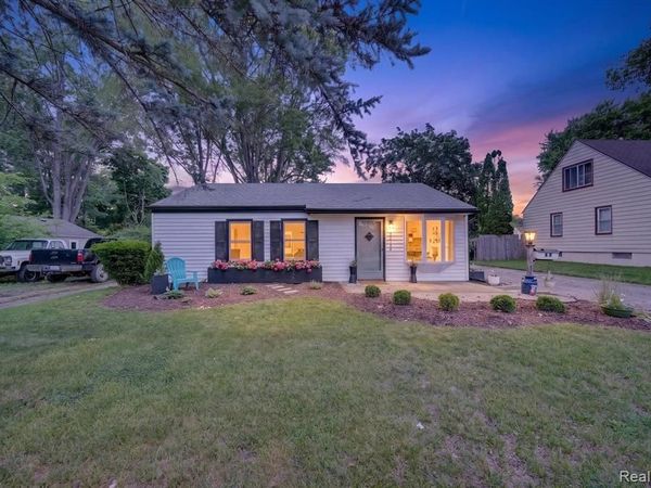 32326 Florence Street, Garden City, MI 48135
