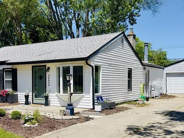 32326 Florence Street, Garden City, MI 48135