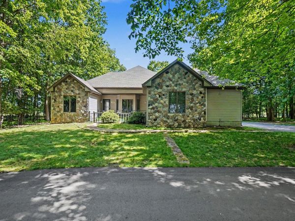 9980 Sunset Drive, Canadian Lakes, MI 49346