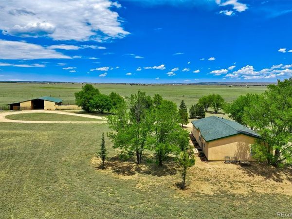 22120 Mcdaniels Road , Calhan, CO 80808
