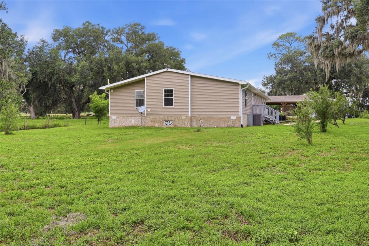 9468 Janmar Road, Dade City, FL 33525 Photo