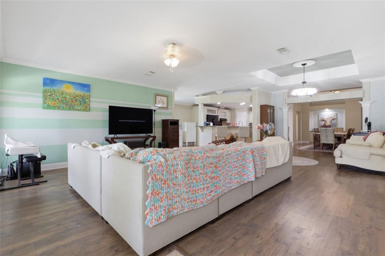 9468 Janmar Road, Dade City, FL 33525 Photo