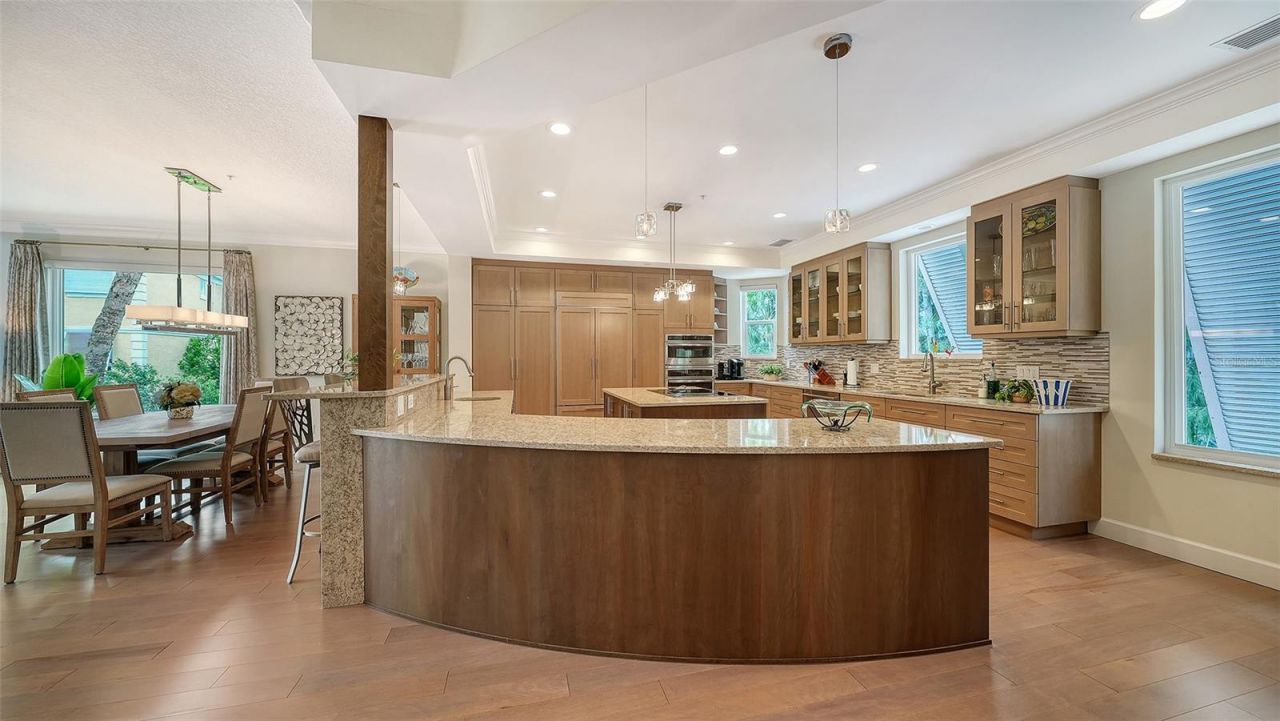 3942 Hamilton Club Circle, Unit 13, Sarasota, FL 34242 Photo
